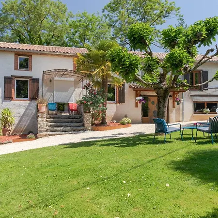 Semesterbostad Le Ruisseau Du Bejean *