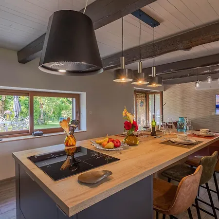 Le Ruisseau Du Bejean Semesterbostad *