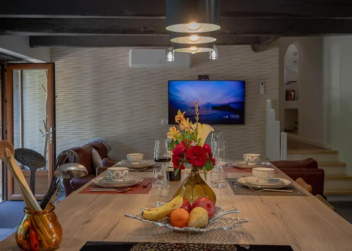 別荘 Le Ruisseau Du Bejean